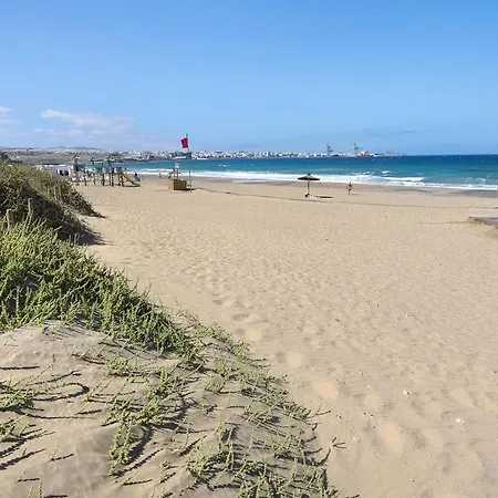Betty F Puerto del Rosario (Fuerteventura)